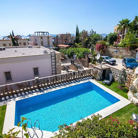 Stone - Private Pool & Garden * Αλικαρνασσός