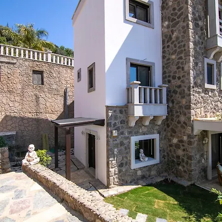 Βίλα Stone - Private Pool & Garden